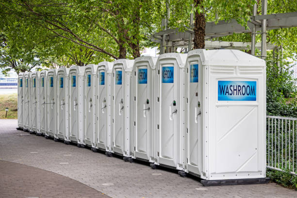 Portable Toilet Options We Offer in Chalfant, CA